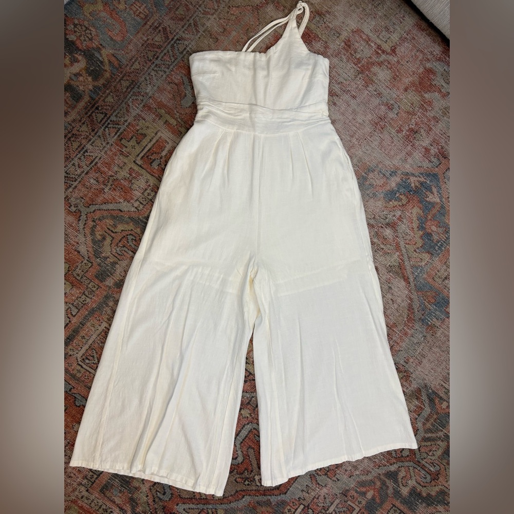 Elegant White Jumpsuit